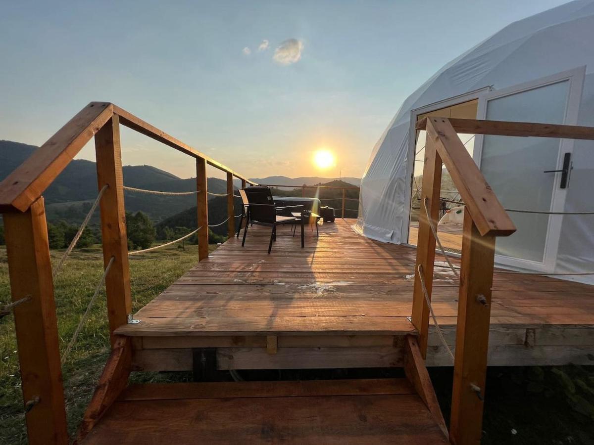 Starry Dome - Manta'S Retreat Glamping Cornereva Hotel Eksteriør billede