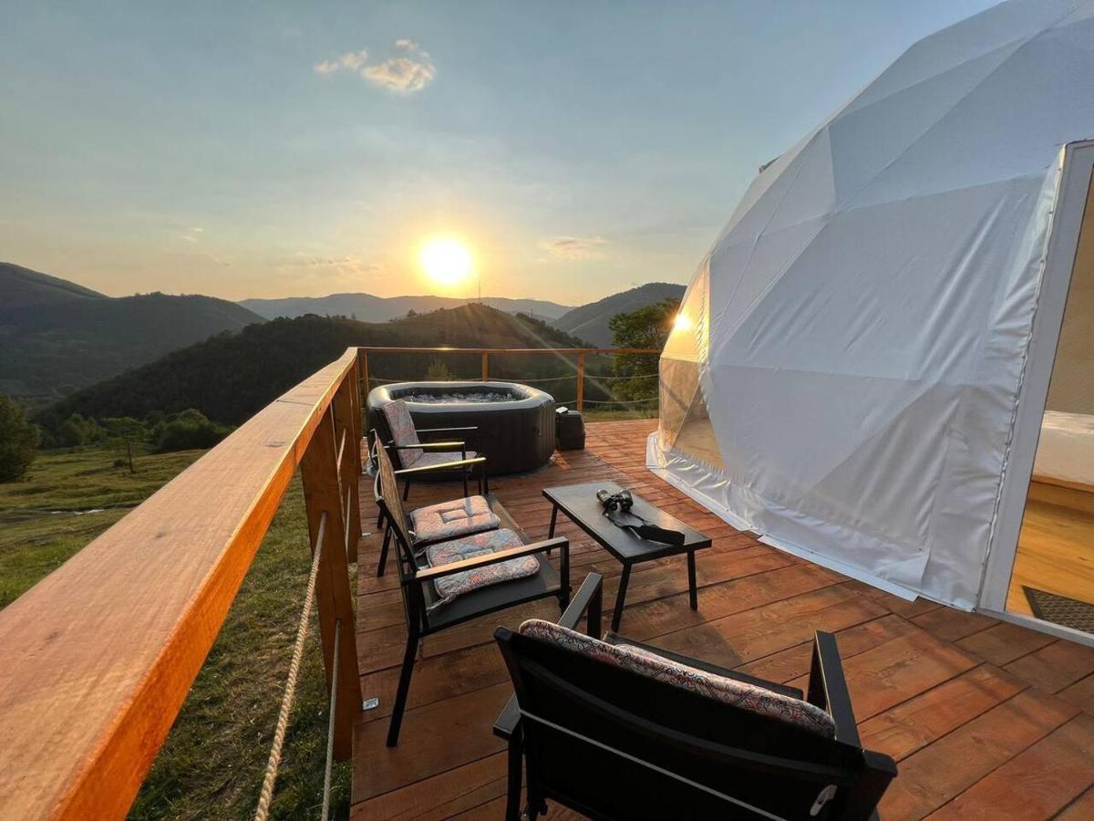 Starry Dome - Manta'S Retreat Glamping Cornereva Hotel Eksteriør billede