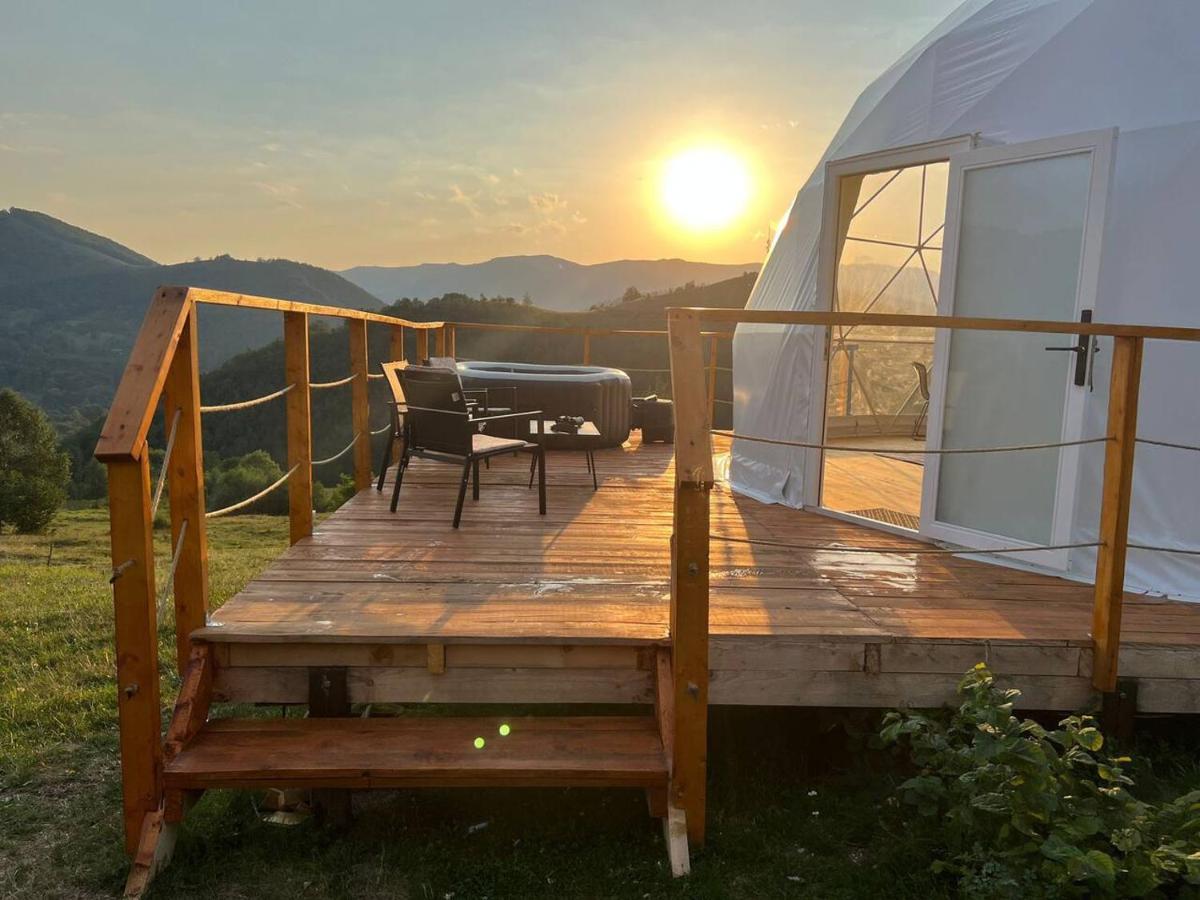 Starry Dome - Manta'S Retreat Glamping Cornereva Hotel Eksteriør billede
