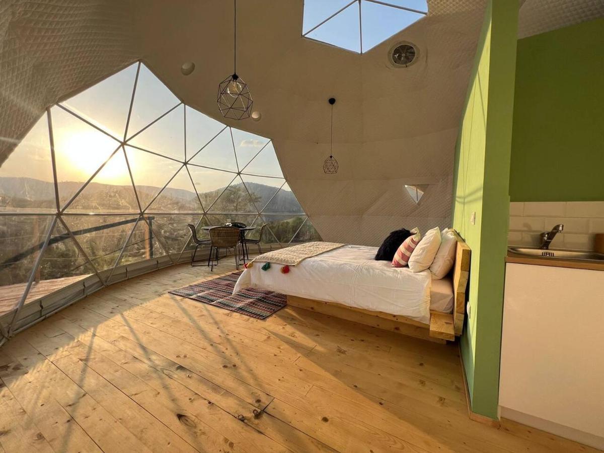 Starry Dome - Manta'S Retreat Glamping Cornereva Hotel Eksteriør billede