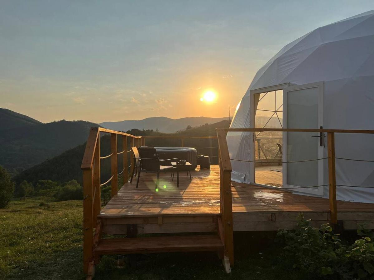 Starry Dome - Manta'S Retreat Glamping Cornereva Hotel Eksteriør billede
