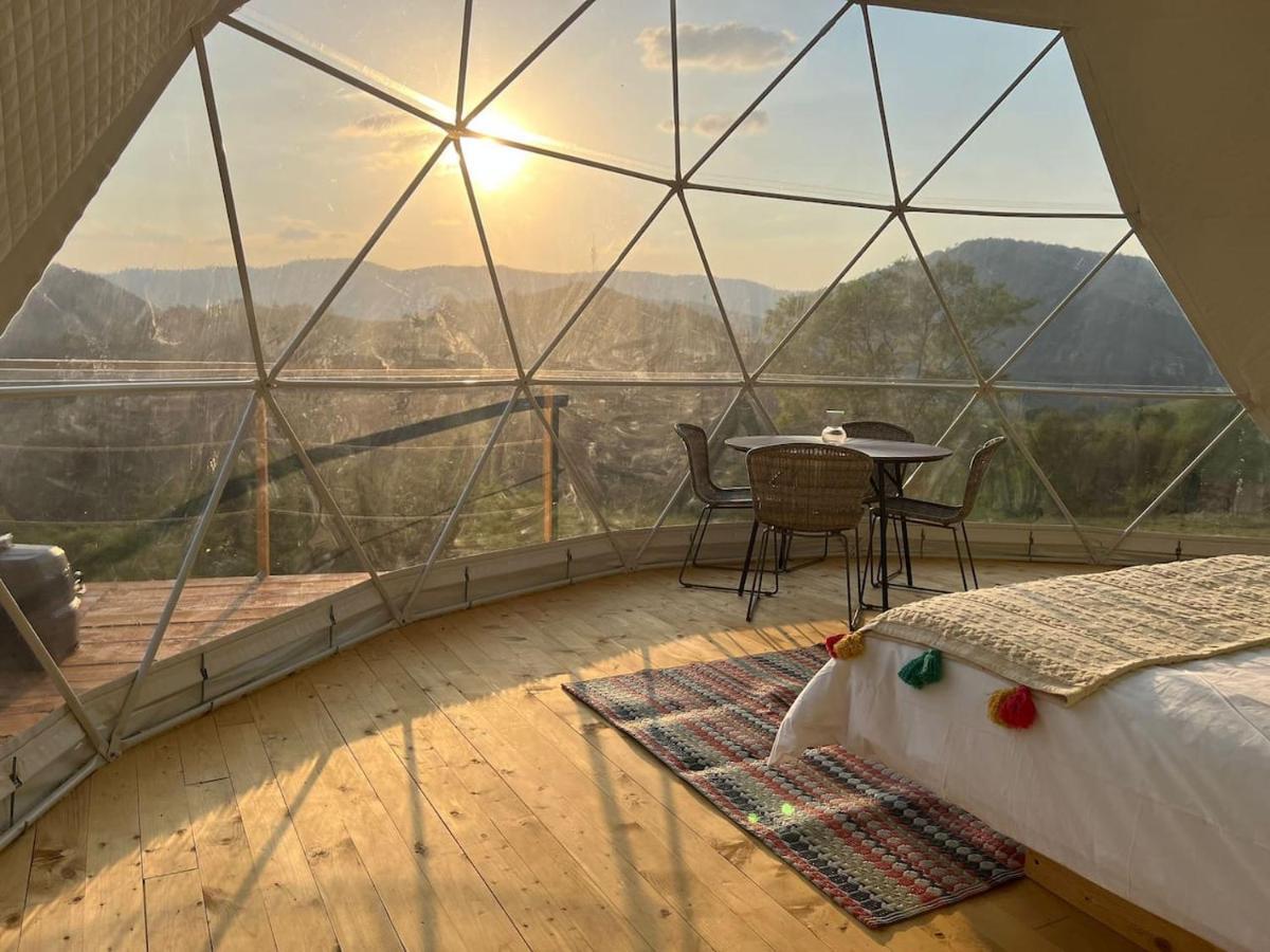 Starry Dome - Manta'S Retreat Glamping Cornereva Hotel Eksteriør billede