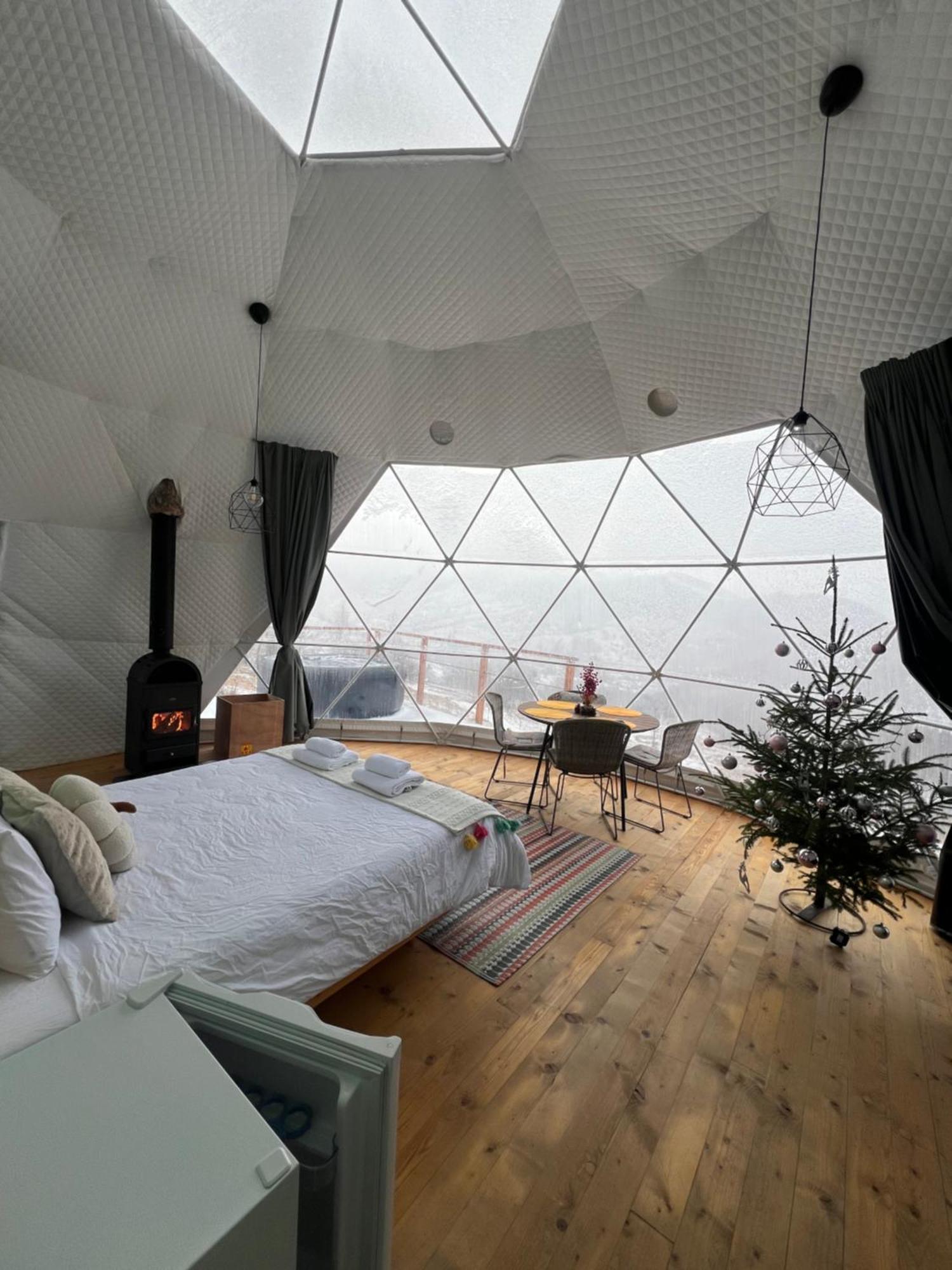 Starry Dome - Manta'S Retreat Glamping Cornereva Hotel Eksteriør billede